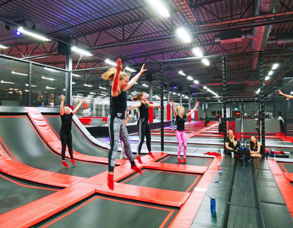 Jumpyard lek och rörelse